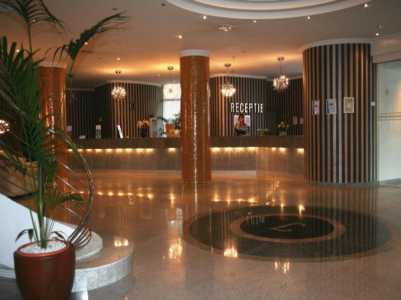 International Hotel Băile Felix Eksteriør billede